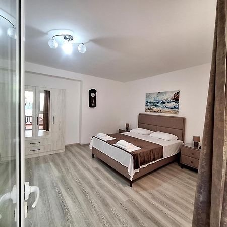 Apartmani Hortenzija 布德瓦 外观 照片