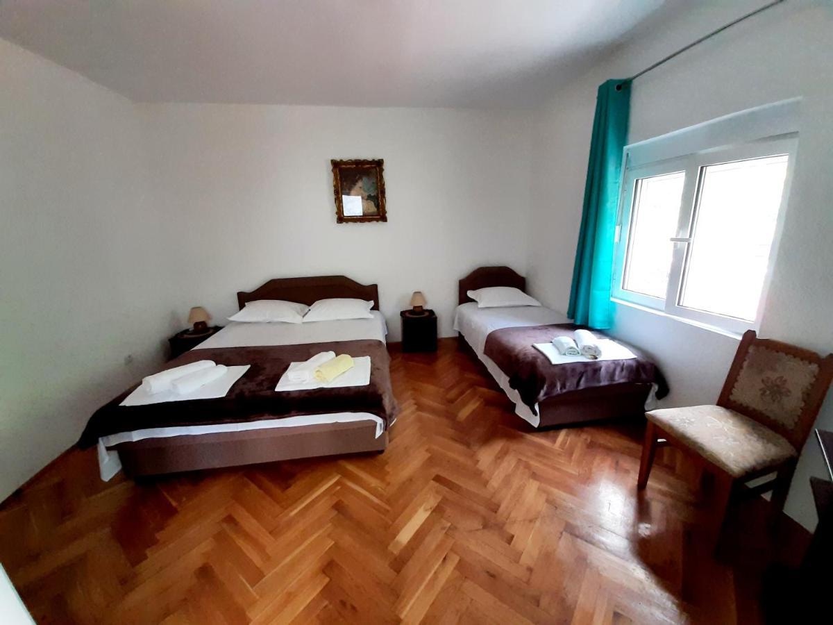Apartmani Hortenzija 布德瓦 外观 照片