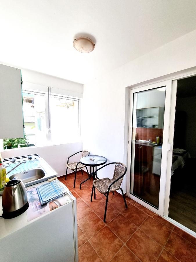 Apartmani Hortenzija 布德瓦 外观 照片