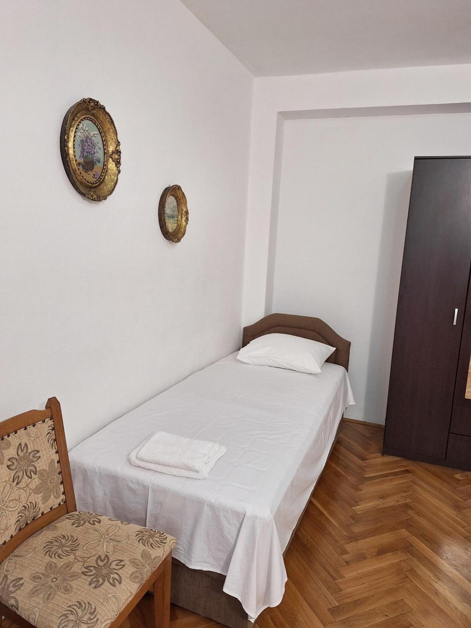 Apartmani Hortenzija 布德瓦 外观 照片