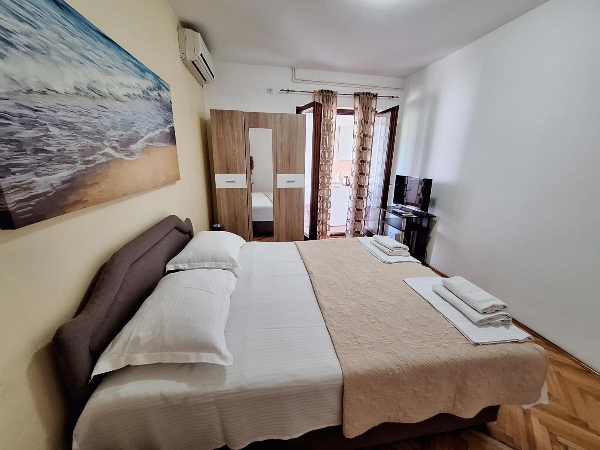 Apartmani Hortenzija 布德瓦 外观 照片