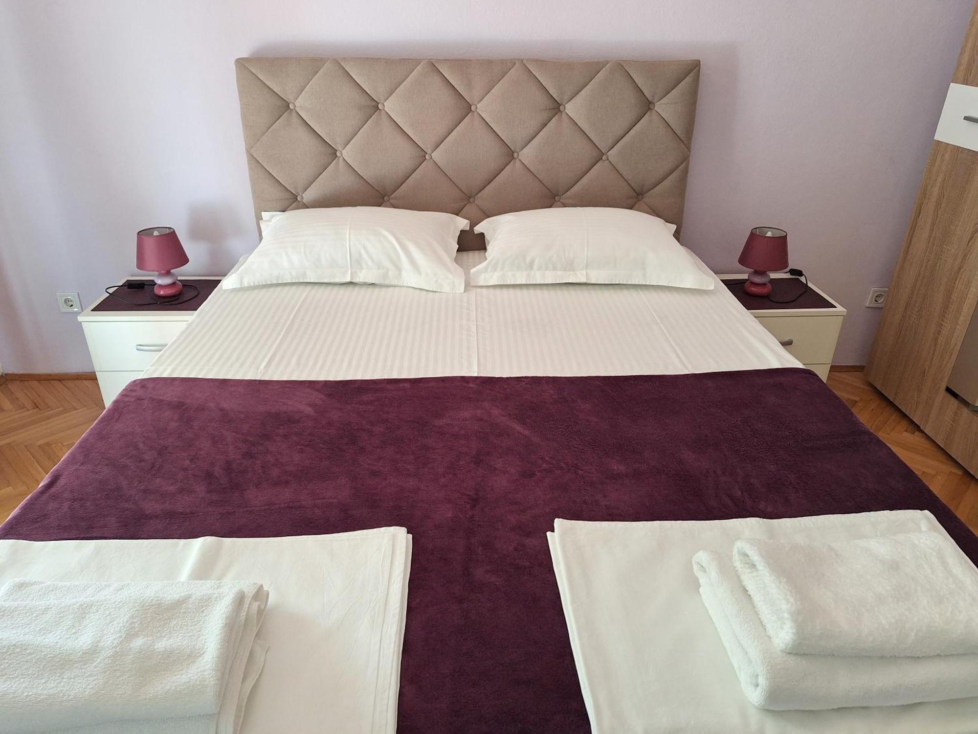 Apartmani Hortenzija 布德瓦 外观 照片