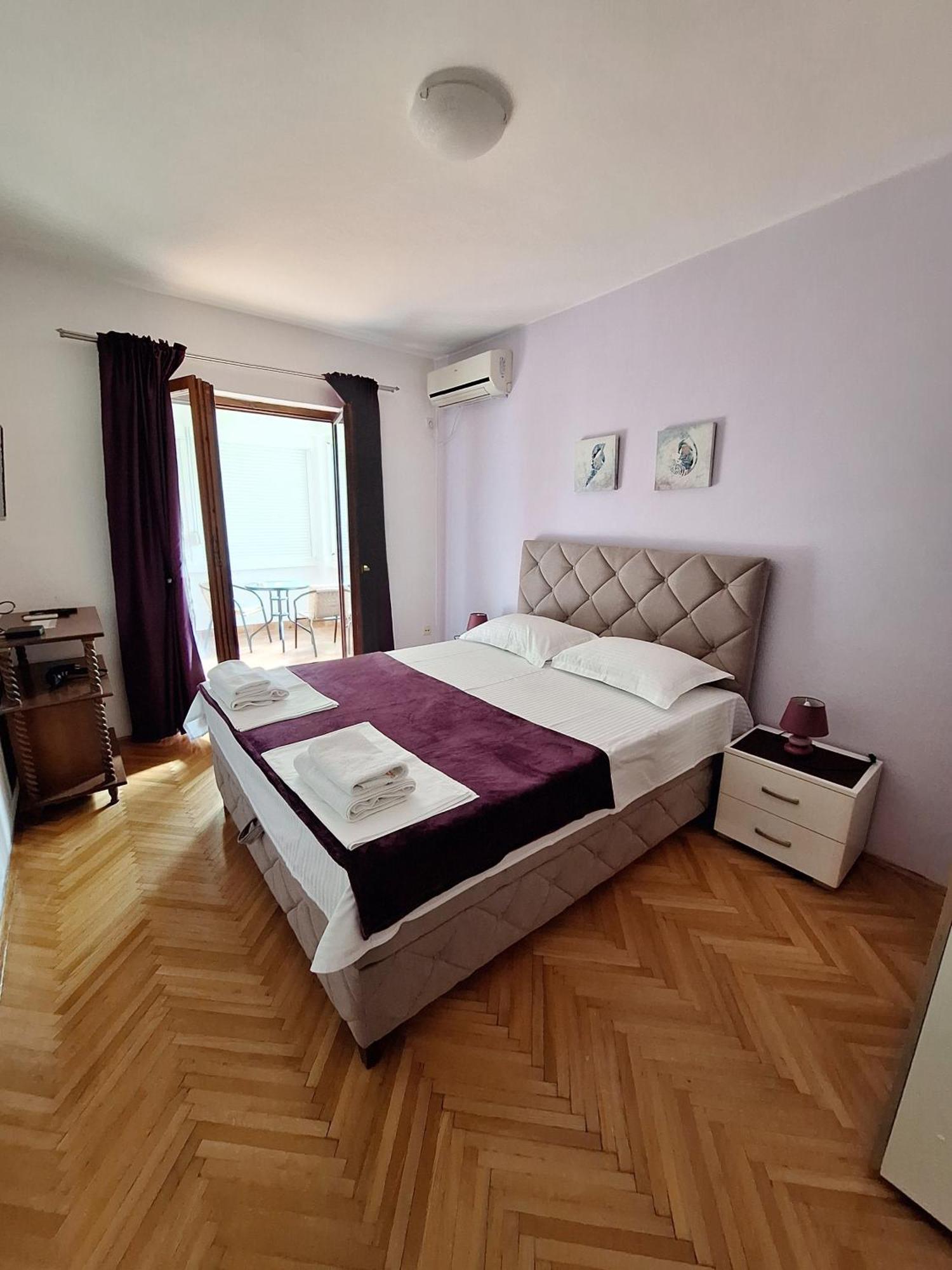 Apartmani Hortenzija 布德瓦 外观 照片