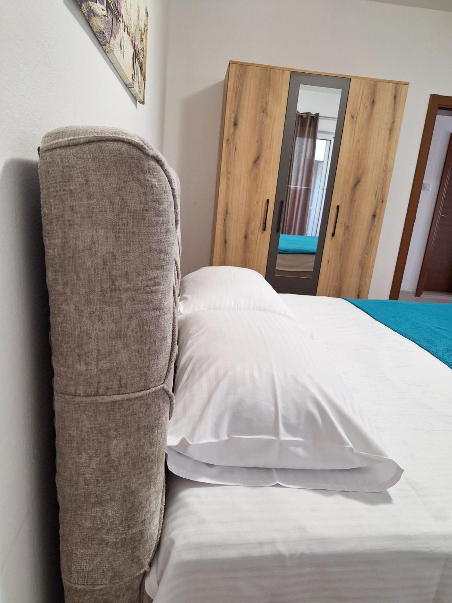 Apartmani Hortenzija 布德瓦 外观 照片