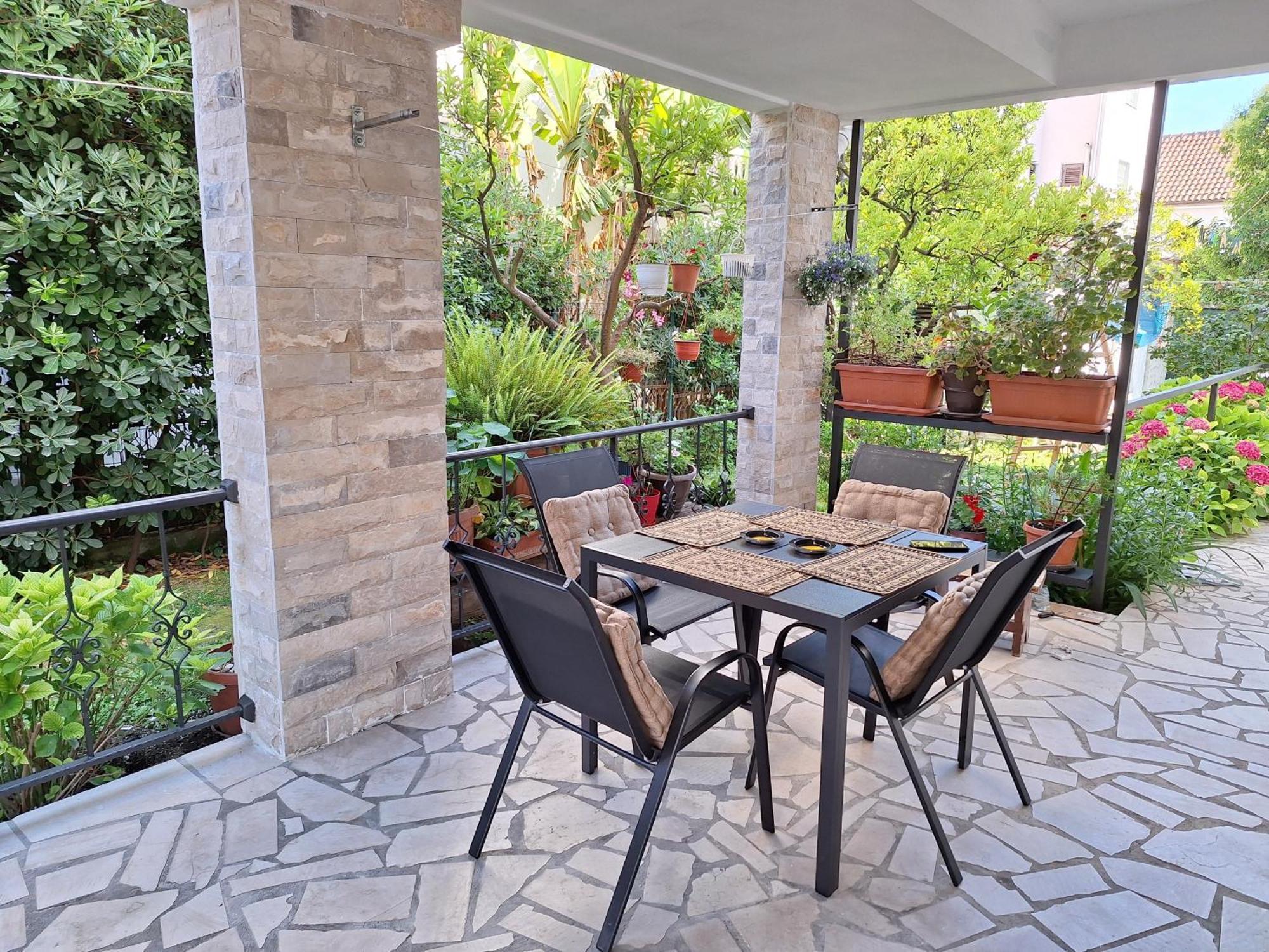 Apartmani Hortenzija 布德瓦 外观 照片