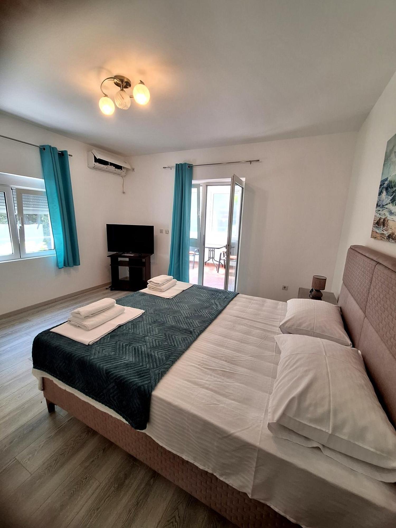 Apartmani Hortenzija 布德瓦 外观 照片